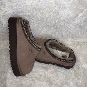 UGG Women's Tan Cozy Slippers